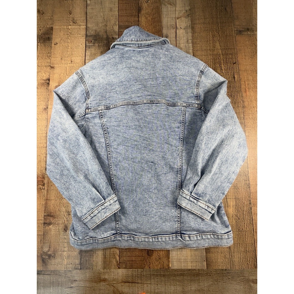 Abercrombie & Fitch Women's Light Wash Denim Trucker Jacket Size S - Picture 6 of 6